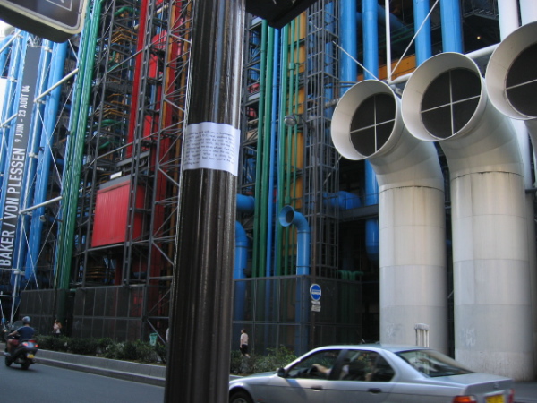 Implementation sticker in Paris