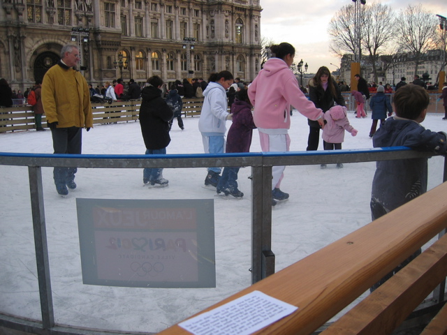 Implementation sticker in Paris