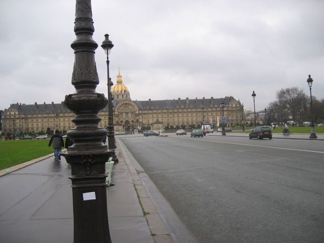 Implementation sticker in Paris